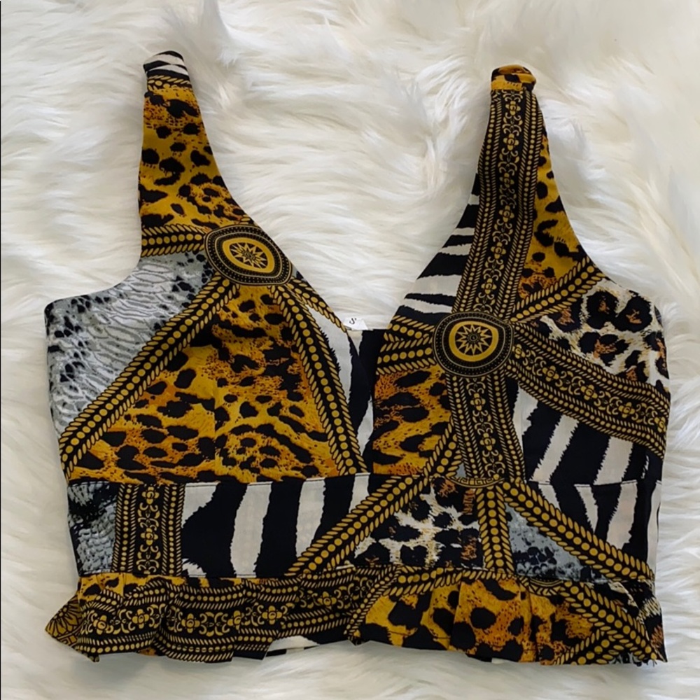 Leopard print top